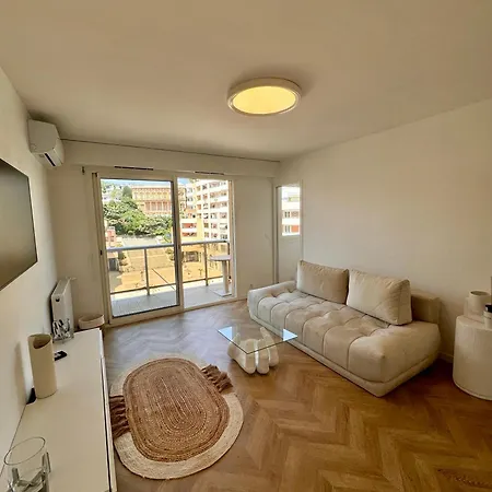 2p Moderne Et Epure Pres De La Et De La Celebre Promenades Des - Vivez Le Reve Mediterraneen *